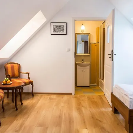 Bed & Breakfast Tatrytop Krupowki 48 *